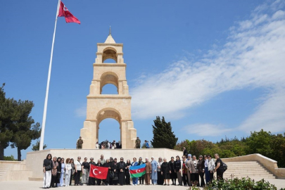 Çanakkale’de iki devlet tek ruh: Azerbaycanlı şehit ailelerinden anlamlı ziyaret