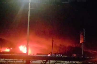 Ukrayna, Rusya’daki dev petrol rafinerisini vurdu!