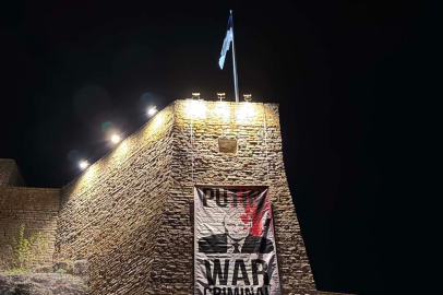 Estonya’nın Rusya sınırında Putin’e sert protesto: “Putin savaş suçlusudur”