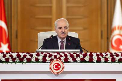 Kurtulmuş: Soydaşlarımızın yaşadığı tarifsiz acıyı bugün de yüreğimizde hissediyoruz