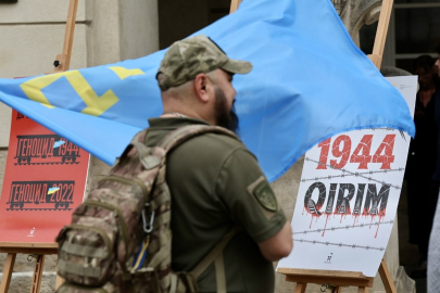 Ukrayna genelinde tek yürek: Farklı kentlerde 1944 Kırım Tatar Sürgünü ve Soykırımı kurbanları anıldı