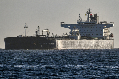 ABD, Rus petrolüne yaptırım muafiyetini üçüncü kez uzattı