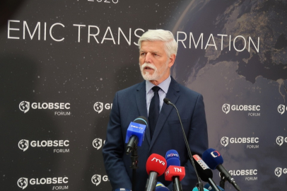 Çekya Cumhurbaşkanı Pavel: Kuralları yok sayarak Ukrayna'yı AB'ye almak Kıyiv'e zarar verir