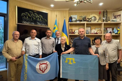 Kıyiv'de Kırım Tatar ve Gagauz temsilcileri arasında kültür ve iş birliği görüşmesi