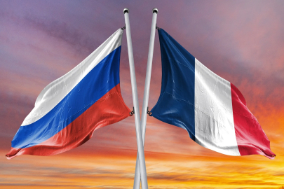 Paris’te diplomasi koridorları hareketlendi: Fransa, Rus Büyükelçi’yi bakanlığa çağırdı!