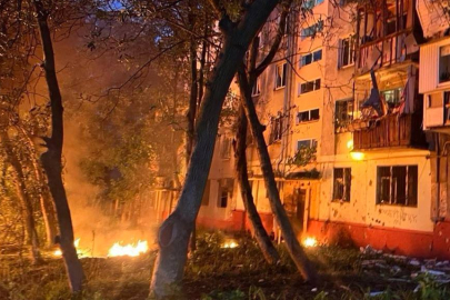 Rusya Zaporijjya bölgesini ateşe tuttu: Yaralılar var