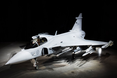 Ukrayna, İsveç'ten Gripen savaş uçakları alacak
