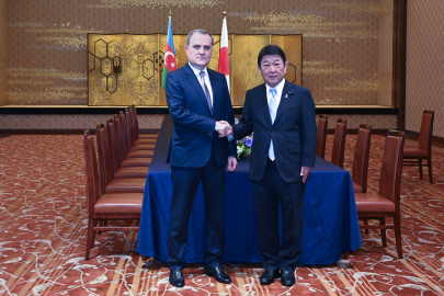 Azerbaycan Dışişleri Bakanı Bayramov, Japon mevkidaşı Toşimitsu ile görüştü