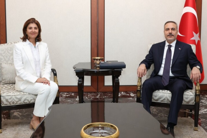 Türkiye Dışişleri Bakanı Fidan, BM Genel Sekreteri'nin Kıbrıs temsilcisi ile Ankara'da görüştü