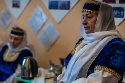Zelenskıy, Urumca ve Rumeyce dillerini koruma altına alan yasayı imzaladı