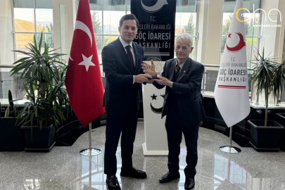 Millî lider Kırımoğlu, Göç İdaresi Başkanı Yazıcı ile Kırım ve Kırım Tatarlarını görüştü