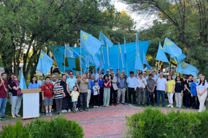 Eskişehir'de Kırım Tatar Millî Bayrak Günü törenle kutlandı