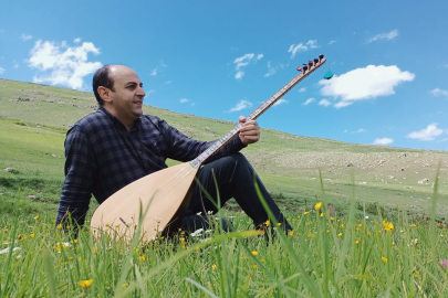 Âşık Faruk Turanî: Türk dünyasının ortak ruhu sazda ve sözde yaşıyor