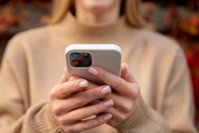 Rusya, IMEI numaralarını içeren merkezi veri tabanıyla vatandaş takibini artıracak!