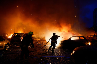 Donetsk ve Dnipropetrovsk Rus ateşi altında: Yaralılar var
