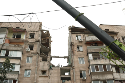 Kıyiv'de arama kurtarma çalışmaları tamamlandı: Rus saldırısının bilançosu 19 ölü
