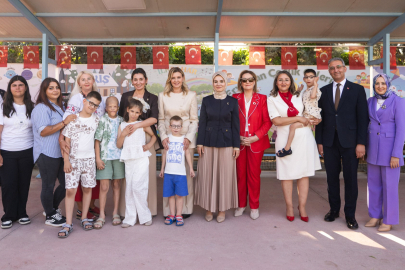 Olena Zelenska ve Mahinur Özdemir Göktaş, savaş mağduru Ukraynalı çocukları ziyaret etti