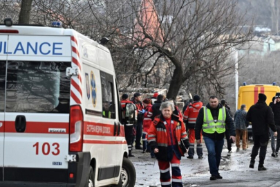 Rus ordusu Herson'u vurdu: 3 ölü, 19 yaralı!