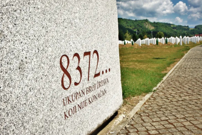 Yarası kapanmayan soykırım: Srebrenitsa