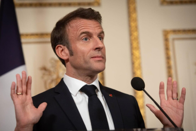 Macron: Ukrayna, Avrupa'ya silah üretiminin nasıl yapılacağına dair etkileyici bir ders verdi