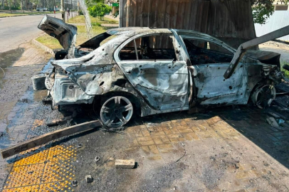 Rusya, Slovyansk'ı vurdu: Letonya Fahri Konsolosluğu hasar aldı!