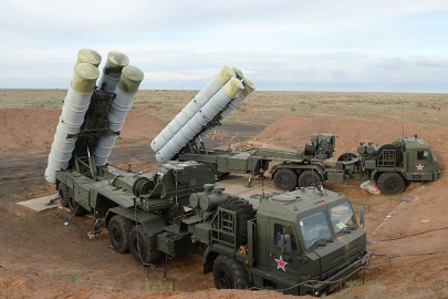Ukrayna, işgal altındaki Kırım'da Rus S-400 hava savunma sistemini vurdu