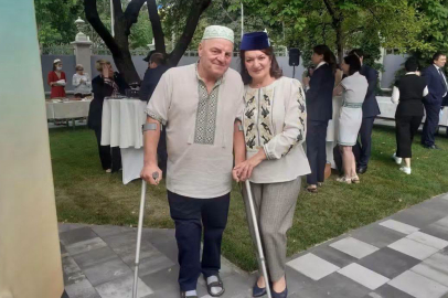 Edem Bekirov'un yaşam mücadelesi "En Küçük Devlet, AİLE" kitabında anlatıldı