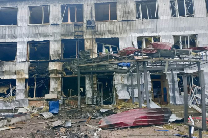 Rusya, Sumı ve Donetsk'e saldırdı: 7 yaralı!