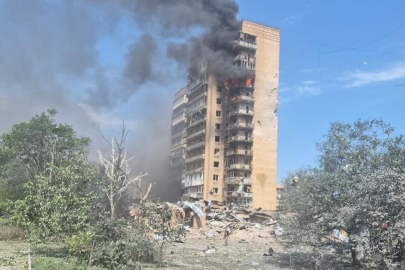 Rusya, Donetsk bölgesini bombaladı: En az 21 yaralı!