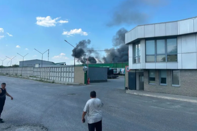 Rusya, Dnipro’da DSÖ’nün insani yardım deposunu vurarak tamamen yok etti