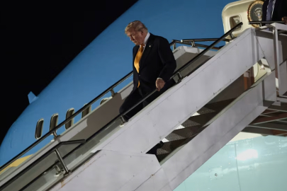 Trump, Türkiye’den böyle çıkarılmış: Gizli uçak değişikliğini doğruladı