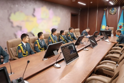 Türkiye’de eğitim gören altı Kazak Türkü subay Kazakistan Millî Muhafızlarına katıldı