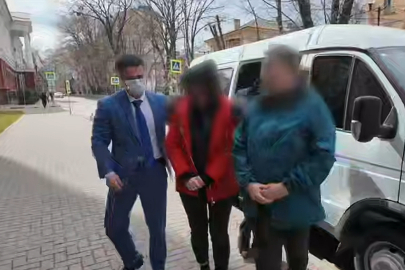 İşgalci Rusya Kırım'da 2 kişiyi daha alıkoydu!