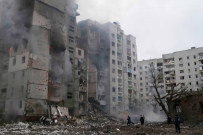 Rusya, Ukrayna'nın Sumı ve Çernihiv bölgelerini vurdu: En az 5 yaralı!