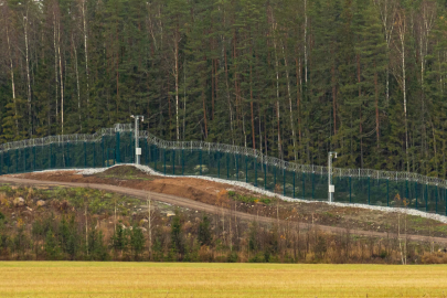 Finlandiya, Rusya sınırına 200 kilometrelik dikenli tel çekti