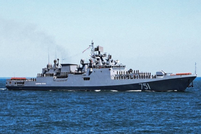 Ukrayna’dan Novorossiysk’e operasyon: Füze taşıyıcı "Admiral Essen" fırkateyni vuruldu