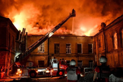 Rusya, Zaporijjya’da 124 yıllık tarihi üniversite binasını vurdu
