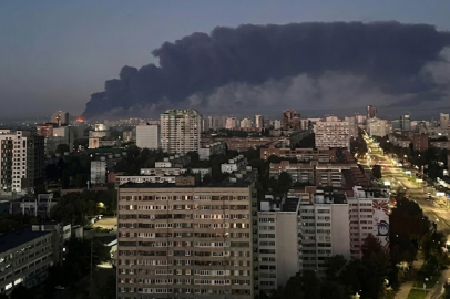 Ukrayna’dan Rus ordusuna yakıt üreten petrol rafinerilerine nokta atışı operasyon!
