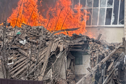 Rusya, Sumı bölgesini bombaladı: Biri çocuk, en az 3 yaralı!