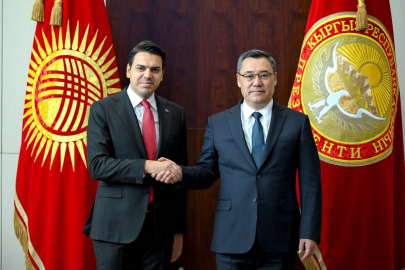 TİKA Başkanı Eren ve Kırgızistan Cumhurbaşkanı Caparov görüştü