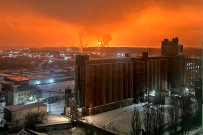 Ukrayna’nın rafineri operasyonları sonrası yakıt sıkıntısı yaşayan Rusya, ihracat yasağını uzattı