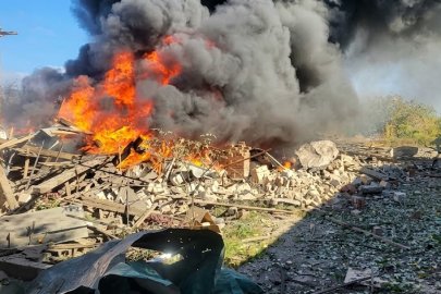 Rusya, Donetsk bölgesini vurdu: En az bir ölü, biri çocuk 3 yaralı!