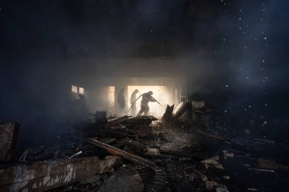 Rusya, Donetsk’te biri çocuk 3 kişilik aileyi katletti