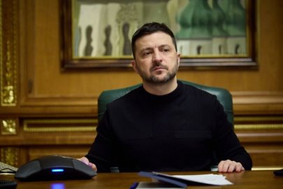 Zelenskıy, "Bizden bu kadar" diyerek yasağı kaldırdı: Rus rafinerileri yeniden hedef alınacak
