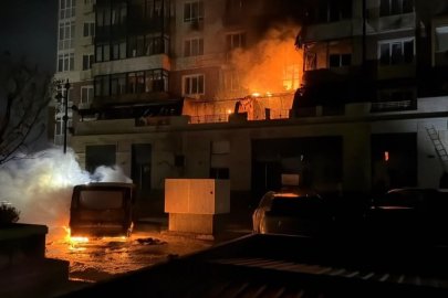 İşgalci Rusya, Çerkası bölgesinde bir apartmanı vurdu: En az 5 yaralı!