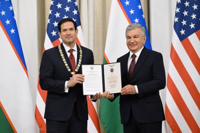 Özbekistan Cumhurbaşkanı Mirziyoyev'den ABD Dışişleri Bakanı Rubio'ya devlet nişanı