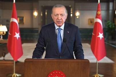 Cumhurbaşkanı Erdoğan’dan Ukrayna-Rusya Savaşı vurgusu: Barışa giden yolu açmanın gayreti içerisindeyiz