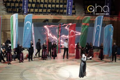 Türk dünyası Ankara’da buluştu: “Kök ve Kıvılcım” gecesinde kültür şöleni