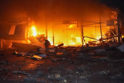 İşgalci Rusya, Ukrayna’nın güneyine bomba yağdırdı: En az bir ölü, 16 yaralı!