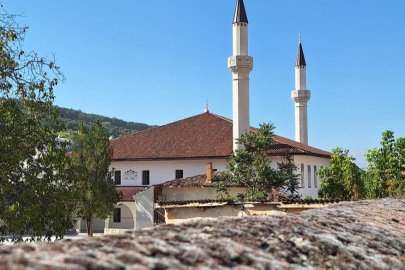 İşgalci Rus yönetimi Hansaray’ı askerî propaganda merkezine dönüştürüyor